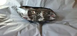 Peugeot OE 9675138980 faro derecho