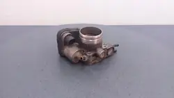 AUDI A4 B5 LIFT 1.6B Corps de papillon 06B133062F