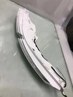 Vasen etuvalo OEM 73324746057 Citroën C4 II:lle