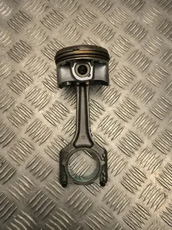 Pistón OEM 06R107099 para Audi Q5 - Usado