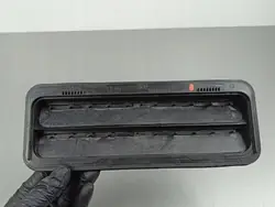 Rejilla ventilación Maserati Levante OEM FOB46420 - Usado