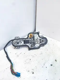 OEM 89024270 Inserção Farol Traseiro Esquerdo Nissan Primera P12