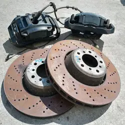 BMW E60 M5 Jarrupuristimet & Kiekot - Käytetty