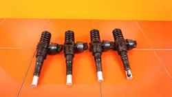 Iniettore VW PASSAT B6 2.0 TDI 038130073B