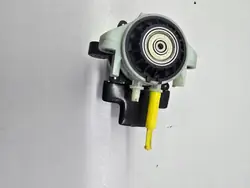 Mercedes AdBlue-pumppu OEM 9373513021 - Käytetty