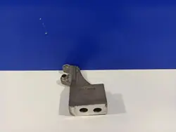 Volvo XC90 II Kompressorikiinnike OEM 31331336
