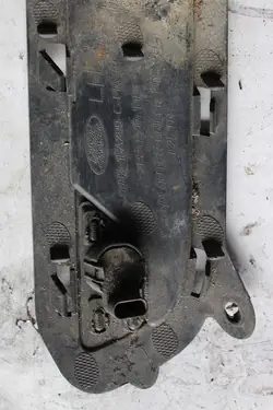 RANGE ROVER EVOQUE I Frontgrill PDC-Sensor Links