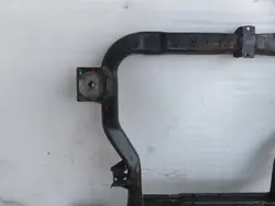 Brazos de Suspensión Del. VW Transporter T5 1.9 TDI PD 105 - AXB
