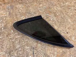 Vidro porta traseira esquerda Porsche Macan OEM 95B845297GE