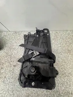 Base de batterie Volvo OEM 32219128 pour XC40 2017-2024