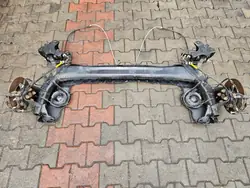 OEM RENAULT MEGANE III LIFT Eje Trasero Usado