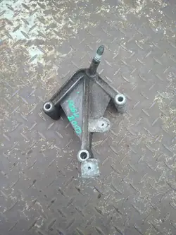 Vaihteiston tuki Renault Clio II 1.5 DCI 8200111328