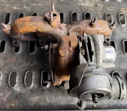 Volkswagen OE 038253010B Turbo