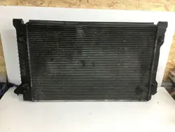 Radiateur Audi A4 S4 B6 OEM FXK436 - Occasion