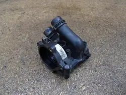 Pompe à eau AUDI A5 8T A4 B8 2.0 TFSI 06J121026F