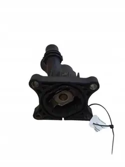 Alojamento do termóstato Volvo OEM 3071616051 - Usado