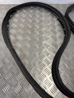 SsangYong Rexton Kofferraumdichtung OEM FOB26803 - Gebraucht