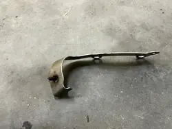Pakoputken kiinnike OEM 97011104715 Porsche Panamera