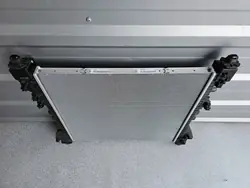 Radiateur d'eau Jeep Grand Cherokee WL OEM 68578699AA