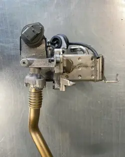Enfriador EGR Volvo D2 usado OEM 31422315
