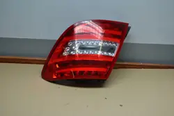 MERCEDES C KLASA 204 W204 RECHTER ACHTERLICHT A2048204764