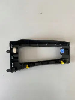 Stoßstangenrutsche rechts hinten Peugeot Rifter Partner IV 9816808680