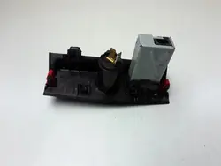Prise USB Suzuki Swace OEM 8553212020 - Occasion