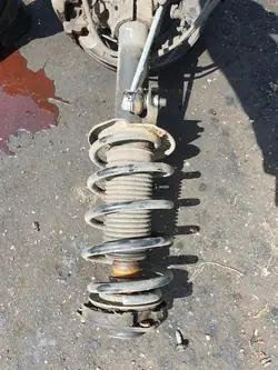 Ammortizzatore anteriore sinistro Volkswagen PASSAT B6 1.8 TSI