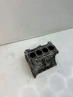 Motorblock Audi A4 S4 B9 2016 med Veivaxel Kolvar