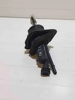 Kupplungs cylinder MAZDA 3 1.6L diesel 2006