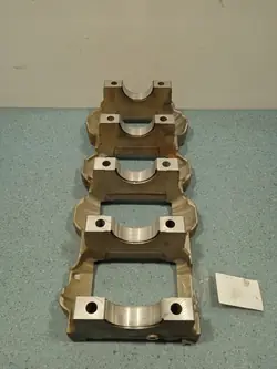 OEM 01 Veivaxelstöd för Ford Escape III 2.0B
