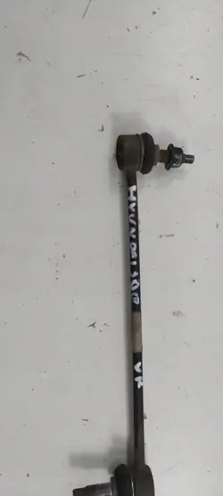 OEM 140249 etuvakainnivel Kia Ceed/Hyundai i30 -mallille