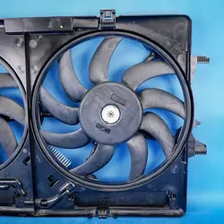 Contrôleur de ventilateur de radiateur Audi A4 A5 A6 8K0121003AD