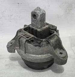 Cojín de montaje de motor derecho BMW F07 F10 F11 - 6785602