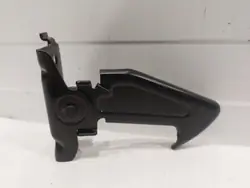 Jeep Wrangler grillklämma OEM 68284629AC - Begagnad