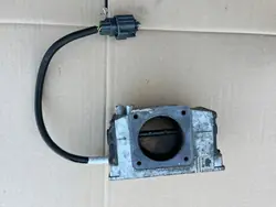 Kaasutin OEM 9497244 Volvo 2.4L Bensiini