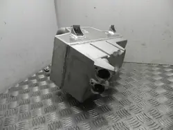Käytetty öljysuodatin OEM 4S0 115 373 D Lamborghinille
