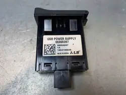 Mitsubishi Outlander USB-Anschluss OEM FBZ17544