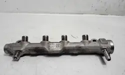 Volkswagen OE 04L089D Begagnad Insprutningsräls