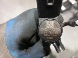 Injecteur Kia Optima OEM 33800-2U000 1.6 CRDi
