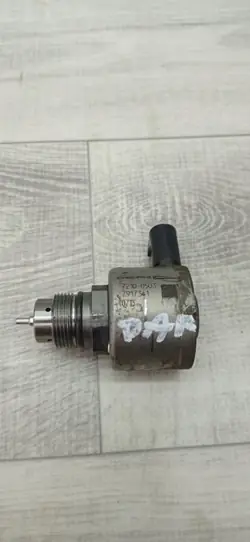 Válvula reguladora pressão combustível OEM 72100503 DAF XF 106