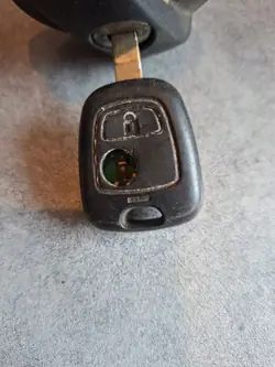 Bouchon de réservoir PEUGEOT 307 clé OEM d'origine