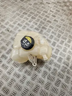 Réservoir d'équilibrage Volvo 31338291 pour XC90 II, V90, V60, XC60 II