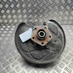 Mozzo sterzo posteriore sinistro Audi A5 (F53) 8W0598607