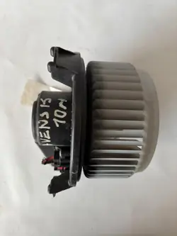 Motor del soplador Toyota Avensis 3 T270 2010 AV2727008093