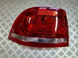 Luz trasera izquierda VW Touareg II 7P 7P6945095D