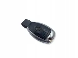 Llave Mercedes OEM UHP2254 - 3 Botones Plata Usada