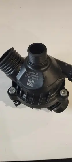 BMW OE 11537549476 Termostaatti - Käytetty Kunnossa