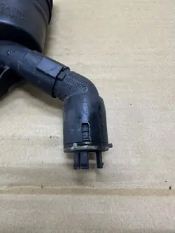 Entlüftungsschlauch OEM 1K0819194 für VW Transporter T5