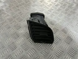 Rejilla de ventilación Skoda OE 6V0819702A - Usado